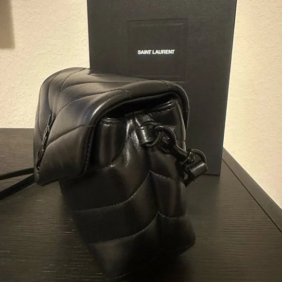 Saint Laurent Toy Loulou Crossbody Bag - Picture 3 of 9